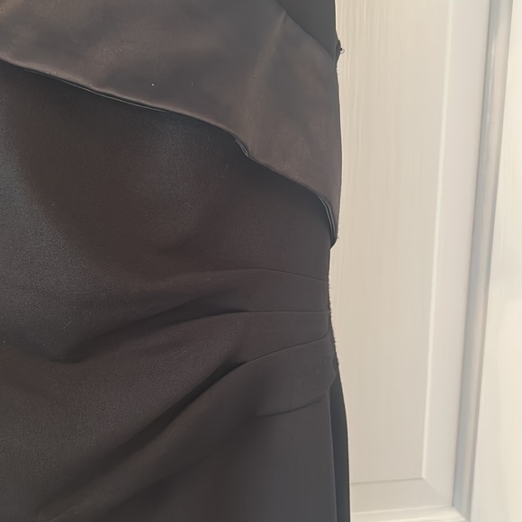 Floor length gown - Worn once - size 4 - Picture 3 of 6